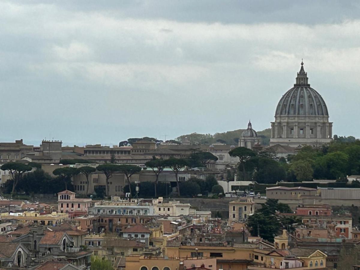 Penthouse Apartment With Terrace Close To Vatican 로마 외부 사진
